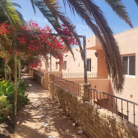 Apartamento Oasis Lägenhet *
